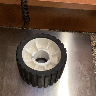5-Inch Molded Roller with Hub: Smooth Boat Loading and Unloading